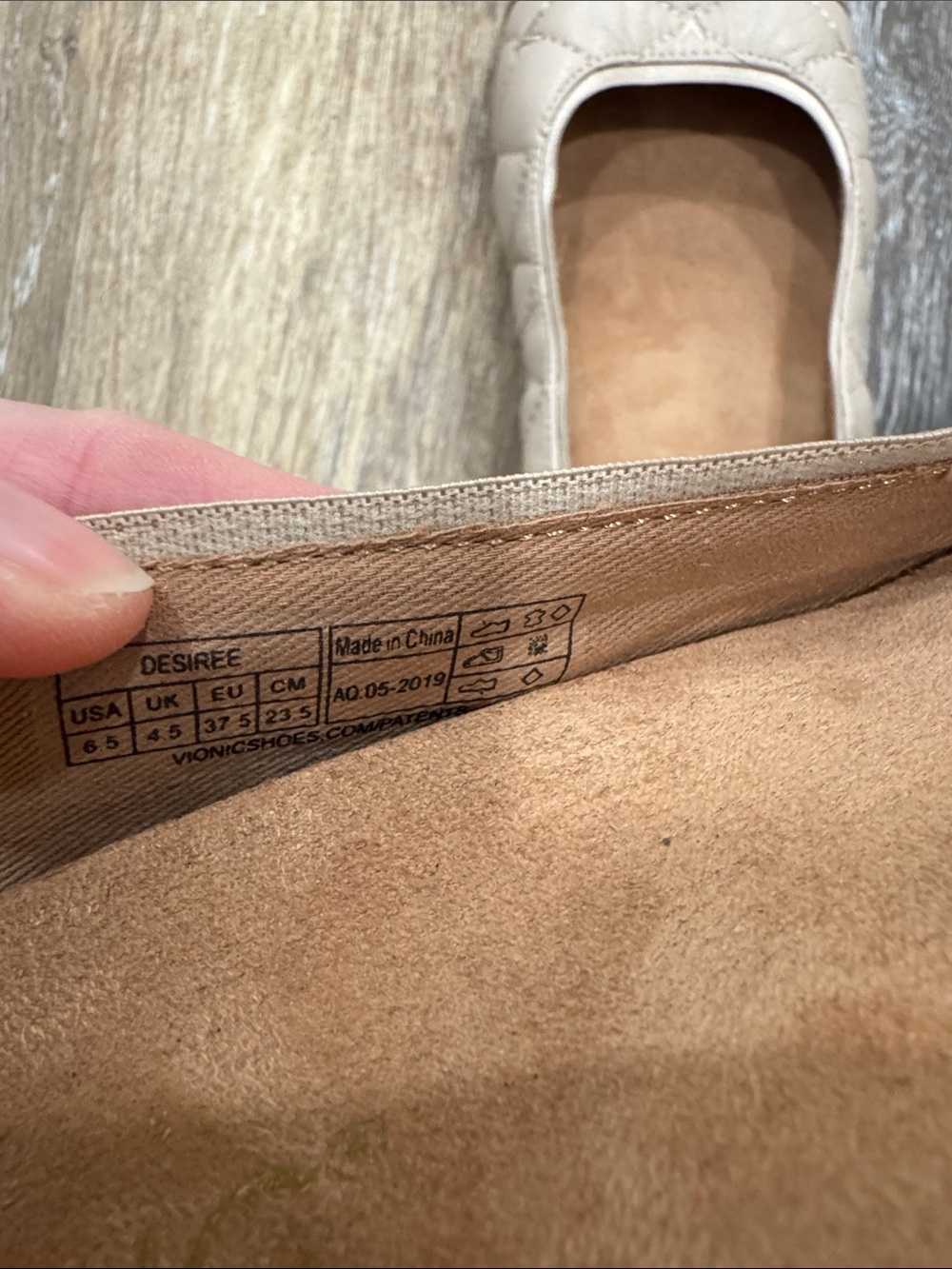 Like new, Vionic- Desiree loafers, size 6.5 - Picture 7 of 7